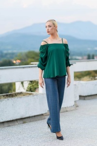 Elegantna zelena bluza