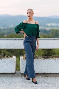 Elegantna bluza sa spuštenim ramenima - Img 5
