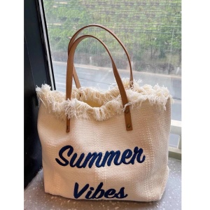 Geanta shopper cu franjuri, litere brodate, lungime 45 cm, culoare bej - Img 2