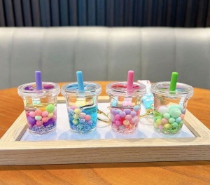 Breloc pentru chei model pahar Bubble Tea, potrivit pentru cadou sau suvenir, culoarea roz, theCasius.® - Img 2