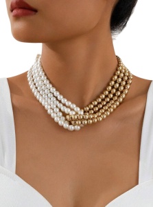 Colier choker model francez, cu mai multe siruri de margele, culoarea alb si auriu