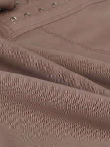 Lenjerie modelatoare cu capse, model cu corset si pantaloni scurti, culoarea bej - Img 6