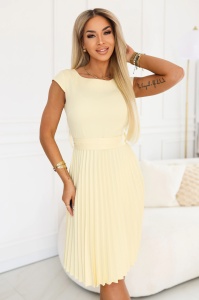 LILA Rochie plisată clasică cu mâneci scurte și centură - galben unt - Img 4