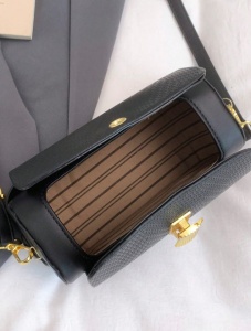 Mini geanta dreptunghiulara cu maner crossbody, design minimalist elegant, capacitate mare, dimensiuni 10 x 20 cm, culoarea negru - Img 5