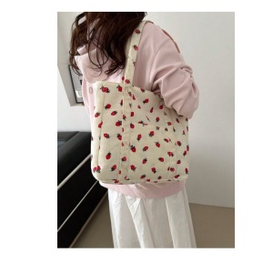 Geanta tote, material textura raiata, model Capsuni, 33.5x9.5x31x23.5 cm, culoarea alb - Img 4