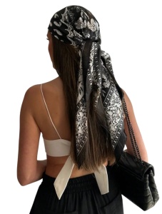 Esarfa dama satin 90x90 cm, imprimeu paisley alb-negru, esarfa patrata mare, textura matasoasa, bandana par / batic elegant, accesoriu versatil pentru tinute
