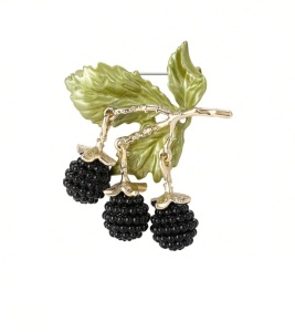 Brosa cu pandantiv Mure, accesoriu pentru tinute si rochii, culoarea negru si auriu