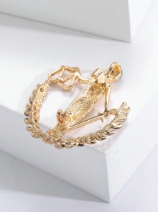 Brosa femei, Zeita Justitiei, design elegant, auriu, 4.5x4cm - Img 5