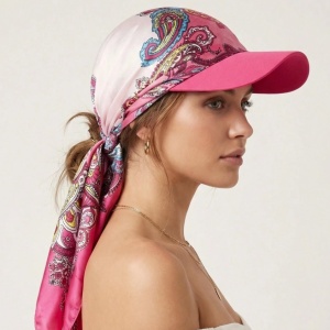 Esarfa-sapca dama stil boem, imprimeu leopard/paisley din satin, bor larg, culoarea trandafir rosu - Img 3