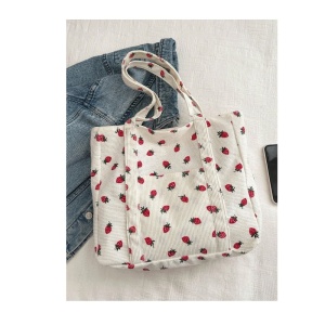 Geanta tote, material textura raiata, model Capsuni, 33.5x9.5x31x23.5 cm, culoarea alb - Img 5