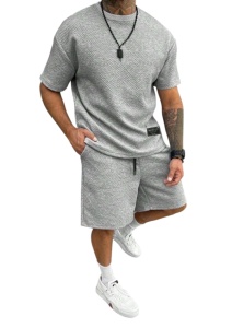 Compleu de tricou si pantaloni scurti pentru barbati, material texturat, culoarea gri