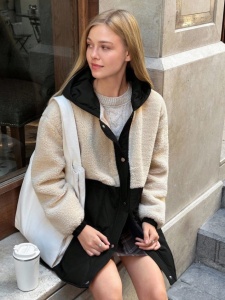 Jachetă damă casual primăvară-toamnă cu blană artificială, design contrastant, închidere cu capse, buzunare laterale, stil elegant și confortabil - Img 6