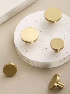 Set 4x Buton de sertar din aliaj, maner rotund minimalist pentru sertar sau dulap, 2.5 x 2.3 x 1.5 cm, culoarea auriu