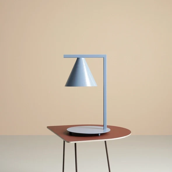 Lampă de masă Form Dusty Blue Artera