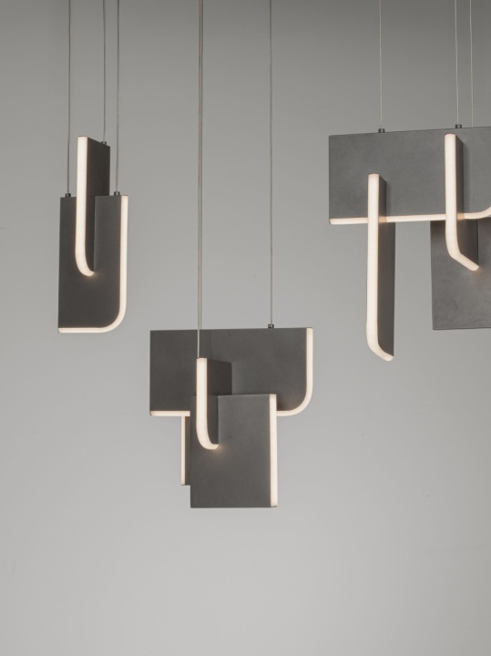 Corp de iluminat suspendat Totem Argintiu / Gri 120 x 25 x 150 cm - Img 5