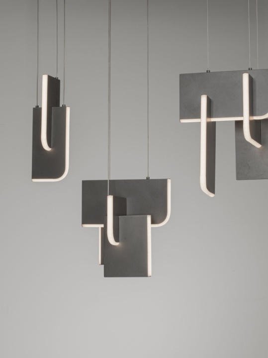 Corp de iluminat suspendat Totem Argintiu / Gri 120 x 25 x 150 cm - Img 5