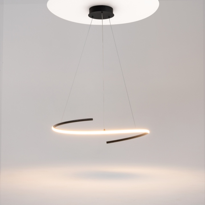 Corp de iluminat suspendat Curve Ø 60 cm - Negru - Img 2
