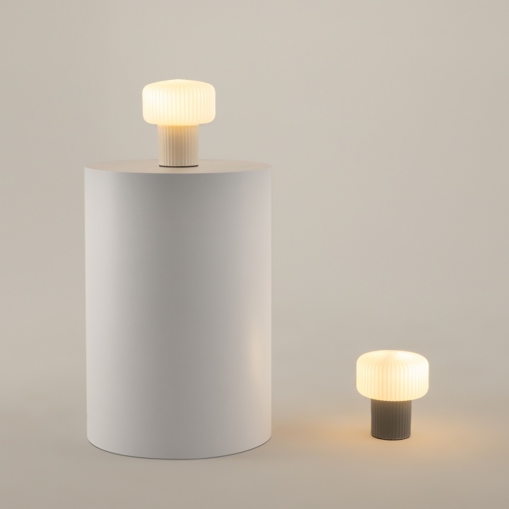Lampă de masă Omaggio Ø 16 cm G9 - Beige - Img 3