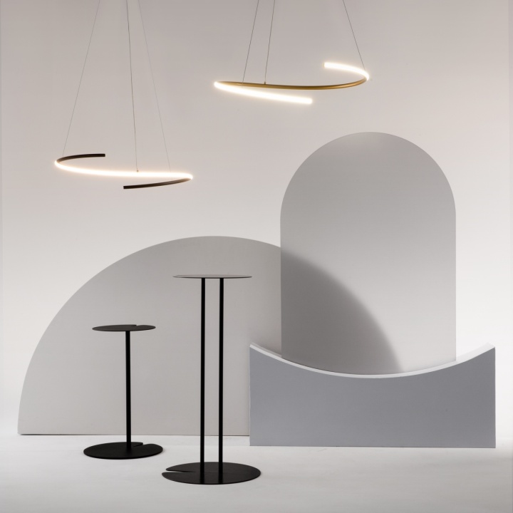 Corp de iluminat suspendat Curve Ø 60 cm - Negru - Img 3