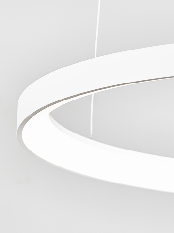 Corp de iluminat suspendat Pertino Alb Ø60 x H 150 cm