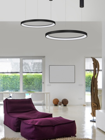 Corp de iluminat suspendat Pertino Negru Ø80 x H 150 cm