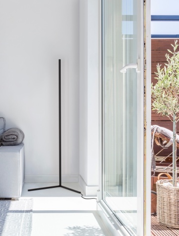 Lampadar V-Line Negru 58,5 x 40 x 141 cm