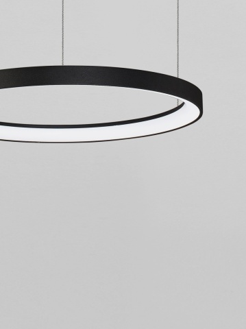Corp de iluminat suspendat Pertino Negru Ø50 x H 150 cm