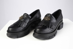 Queen Bee Loafers - Img 3