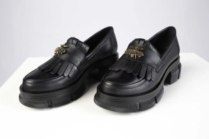 Queen Bee Loafers - Img 3
