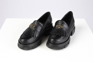 Queen Bee Loafers