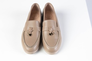 Mocasini Damă – Bej din Piele Naturală cu Detaliu Heart-Gold - Img 3