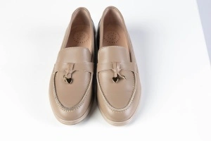 Mocasini Damă – Bej din Piele Naturală cu Detaliu Heart-Gold - Img 3