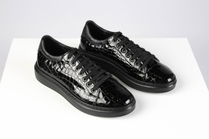 Pantofarul Sport-Casual Negru