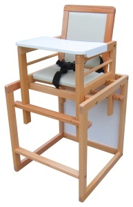 Scaun masa 2-in-1; structura din lemn masiv de fag, se poate folosi in 2 variante: scaun de luat masa sau scaunel cu masa separata, centura de siguranță in 3 puncte, tavita detasabila si reglabila, sezut/spatar captusite si lavabile