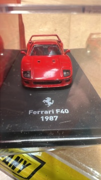 1/64 1987 ferrari f40, red - Img 6