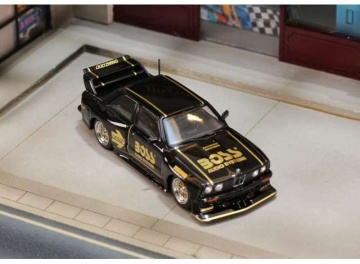 1/64 bmw e30 *boss*, black/gold