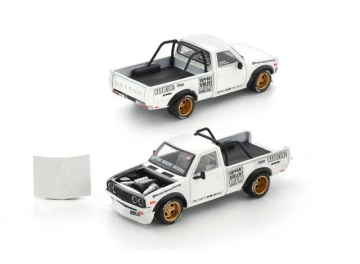 1/64 pandem datsun 620, white