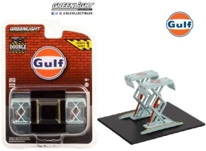GreenLight 1/64 gulf oil, auto body shop, *automotive double scissor lifts series 1*