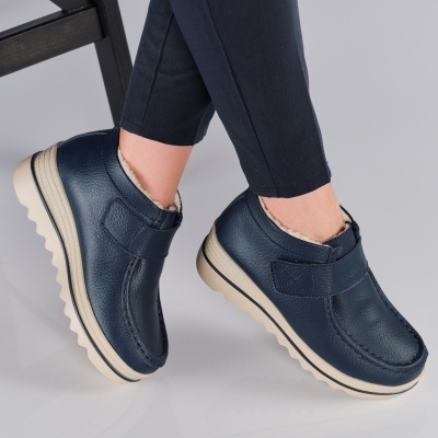 Ghete dama piele naturala imblanite talpa striata – JESSIE Blue - Img 4