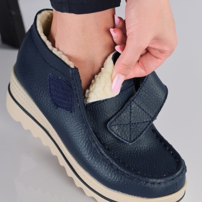 Ghete dama piele naturala imblanite talpa striata – JESSIE Blue - Img 3