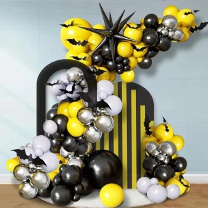 Set Arcada Baloane 137 Piese Batman cu Lilieci si Balon Stea ARC182