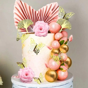Decoratiune Tort Cu Fluturasi Gold Si Flori Roz - Img 3