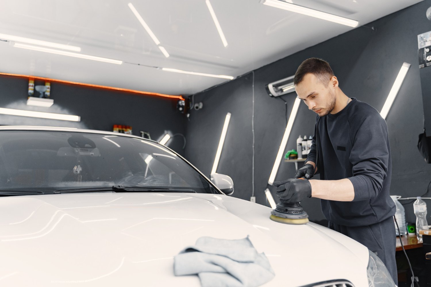 Greșelile mici care reduc eficiența unui polish auto