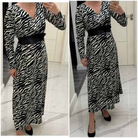 Rochie lunga cu decolteu in V, accesorizata cu centura din satin, imprimeu zebra