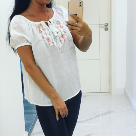 Ie dama albă