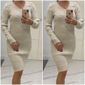 Rochie tricotata Dia cu nasturi pe mâneca bej deschis