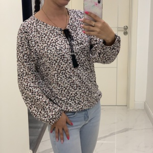 Bluza Mașa cu floricele roz