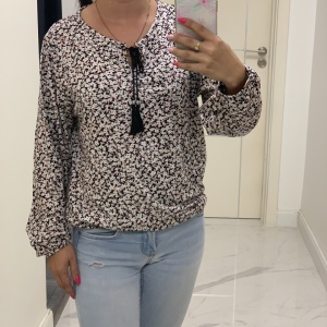 Bluza Mașa cu floricele roz - Img 2
