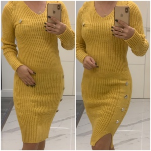 Rochie tricotata Tania cu nasturi și crăpătura pe picior galben muștar