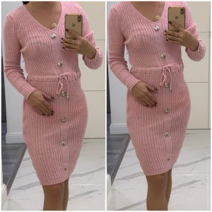 Rochie tricotata Sara cu nasturi si snur in talie roz